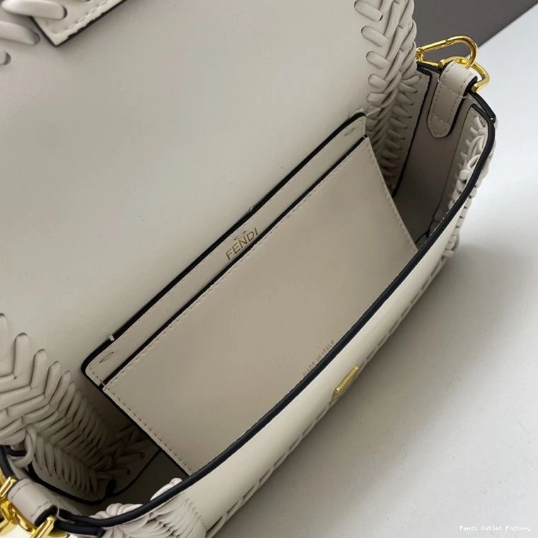 Affordable HOT In Stitching Bag Baguette Medium Leather White Fendi 0719